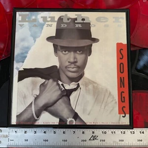 LUTHER VANDROSS SONGS SELTENE CD/LP OFFIZIELLE PROMO FLACHES POSTER (UN) gerahmt - Bild 1 von 4