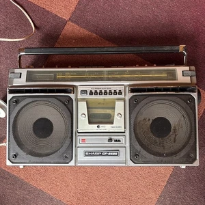 Sharp GF-8585 Radio Cassette Magnétophone à Bande Boombox Bandes Ne Jouez pas - Photo 1/10