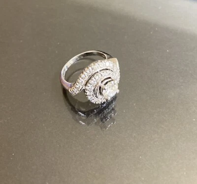 Ladies Size 5.5 Platinum/Diamond Cocktail Ring preowned - Image 1 of 4