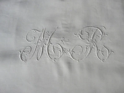 GLORIOUS XL FRENCH FIL DE LIN LINEN SHEET 92X134" monogram MR - Image 1 of 4
