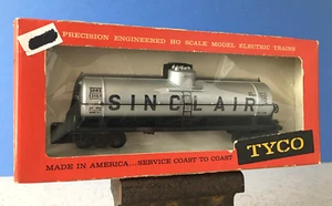 Vintage HO Tyco Sinclair Single Dome Tank Car T315H:279 Red Box "pre-zip code" - Picture 1 of 9