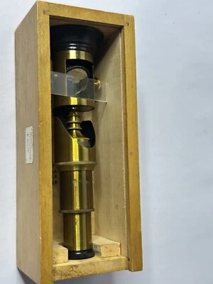 Antiguo microscopio miniatura alemán Foto 1 de 4