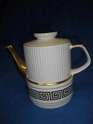 STUNNING CREAM PORCELAIN COFFEE TEAPOT GIBSONS STAFFORDSHIRE ENGLAND L1742 - image 1 of 2