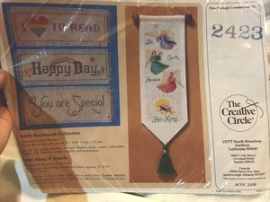 Vintage The Creative Circle #2423 "King of Angels" Needlepoint Bell Pull KIt - Picture 1 of 2