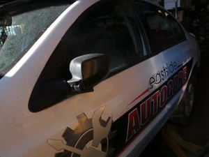 FORD FALCON AU11-AU111 04/2000-09/2002 LEFT TAILLIGHT SEDAN - Picture 1 of 4