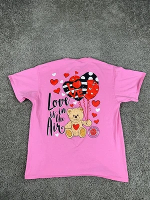Camisa Simply Southern Feminina L Rosa Namorados Love Is In The Air Urso de Pelúcia - Imagem 1 de 4