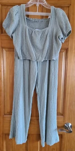 Love Streak sage green lightweight crinkle crop top pants outfit juniors size L - Picture 1 of 3