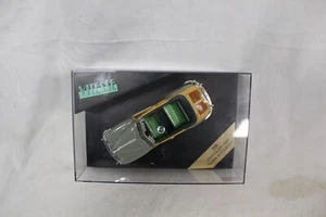 1/43 Vitesse - 1947 Chrysler Town & Country Diecast Model - Picture 1 of 3