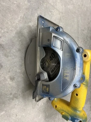 DEWALT DW934 18V Cordless Circular Saw Tool Only - Image 1 of 3