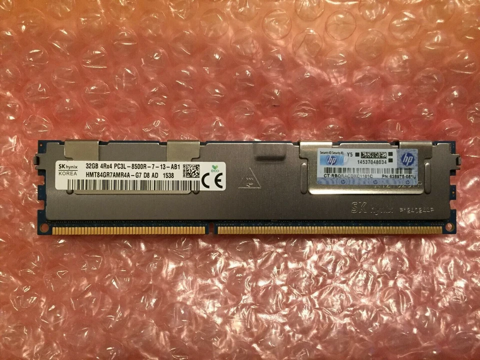Hynix 32 GB 4Rx4 PC3L-8500R-7-13-AB1 / HMT84GR7AMR4A - G7 / Modulo di... - Immagine 1 di 3