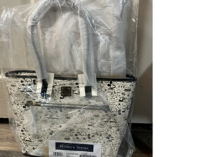 Disney Dooney & Bourke Mickey & Minnie Mouse Picnic Tote Bag SOLDOUT @ $328 BNWT - Picture 1 of 6