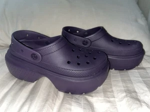 NEU CROCS Stomp Clog 209347 Dark Iris LILA Damengröße 9 - Bild 1 von 6