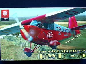 AVIÓN DE ENTRENAMIENTO LIGERO RWD-5 PULIDO, ZTS PLASTYK, ESCALA 1/72 - Imagen 1 de 2
