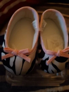 zebra baby shoes - Picture 1 of 4