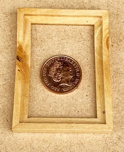 Puppenhaus Holz Bilderrahmen 4.5cm x 6cm No Acetat 1:12 Maßstab 957L Art Tumdee - Bild 1 von 7