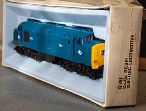 Triang Hornby blue R751 Class 3 diesel locomotive, D6830, in box, instructions - Picture 1 of 5