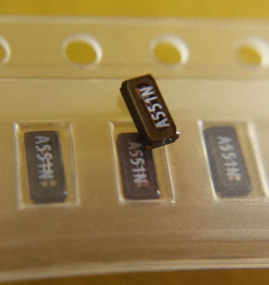 5PCS FC-255 32.768K 32.768KHz 4918 12.5PF Passive Crystal Oscillator 4.9mm×1.8mm - Image 1 of 2