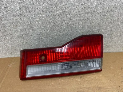 Luz trasera interior para pasajero derecho Honda Accord 2001 a 2002 sedán OEM V5527 DW Foto 1 de 4