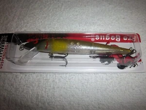 Smithwick Pro Rouge 3/8 OZ. & 4 1/2" SUSPENDING, JERKBAIT/COLOR AYU - Picture 1 of 4
