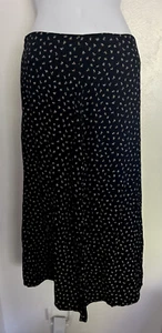 Falda para mujer Brandy Melville azul marino con estampado floral talla única - Imagen 1 de 5