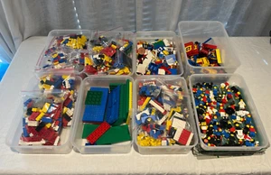 Bulk Lego - 1980s - 6kgs. Base plates, Space, Town, Fabuland, Minifigs & More! - Picture 1 of 19