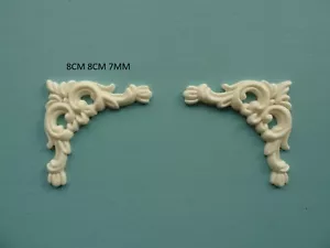 Rollos de esquina decorativos grandes ornamentados x 2 molduras de muebles de resina CSL - Imagen 1 de 4