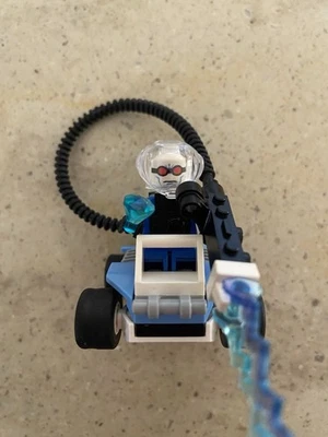 LEGO Batman Mr. Freeze Minifig 7884 - Image 1 of 4