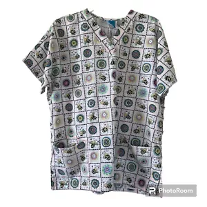 HQ Women’s Bee Flower Medical Nursing Scrub Top V Neck Size Medium - Picture 1 of 9