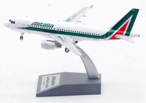 AIRBUS A319-112 ALITALIA REG: I-BIMA WITH STAND - INFLIGHT 200 IF319AZ1223 1/200 - Picture 1 of 13