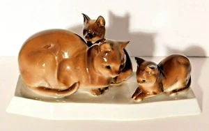 Zsolnay Porcelain Cat Kitten Family Group Figurine Hungary Scarce MINT - Picture 1 of 7