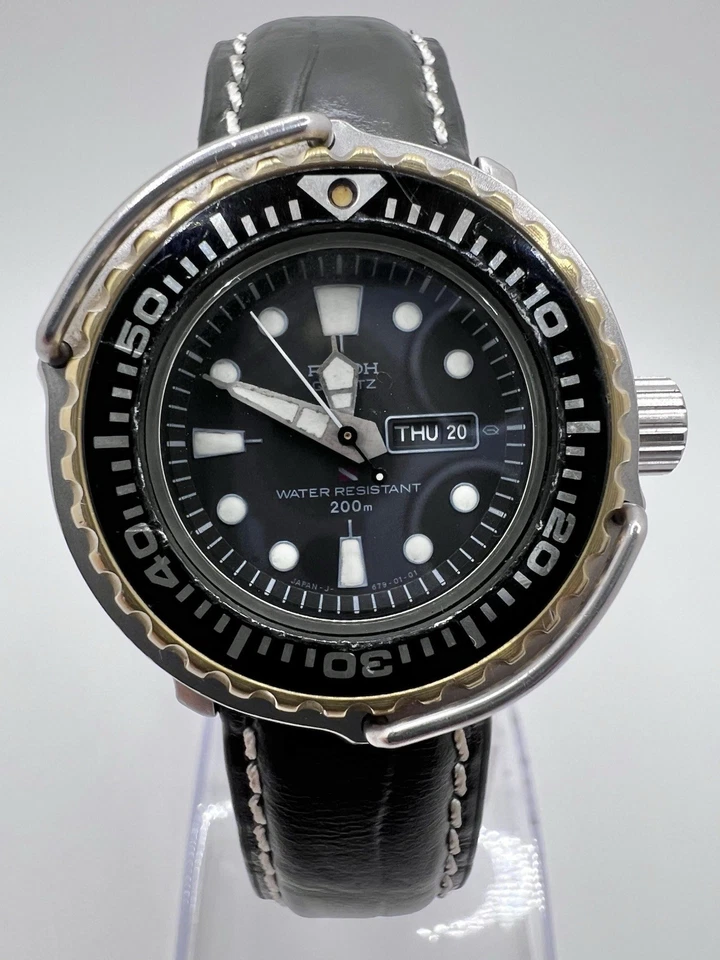 Reloj Hombre Ricoh Diver Cuarzo WR 200M Bisel Giratorio Raro De Colección Foto 1 de 4