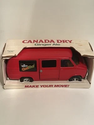 Van lata Canadá Dry Ginger Ale - Imagem 1 de 4