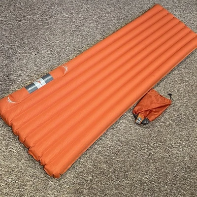 Exped SynMat 7 LW (largo ancho) con bomba integrada almohadilla para dormir/alfombra, con bolsa Foto 1 de 4