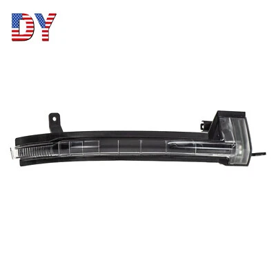 Luz de señal de giro del espejo retrovisor derecho para Volkswagen Touareg 11-18 3,0 L 3,6 L 4,2 L Foto 1 de 4
