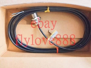 OMRON E2CA-X5A Proximity sensors brand new DHL - Picture 1 of 3