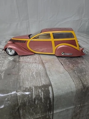 Ertl Posies Studebaker Extremeliner 1:24 Signed By Ken "Posies" Fenical - Image 1 of 4