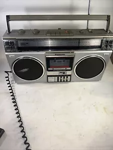 Vintage Panasonic Boombox Model Rx-4975 AM/FM CASSETTE Tested DEMO VIDEO Plays - Picture 1 of 11