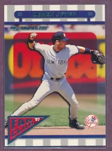 1997 Donruss Fan Club Derek Jeter #165!! - Picture 1 of 2