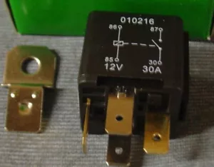 NEW LOTUS ESPRIT MAIN BEAM AND FAN RELAY 1976 - 1978 - Picture 1 of 1