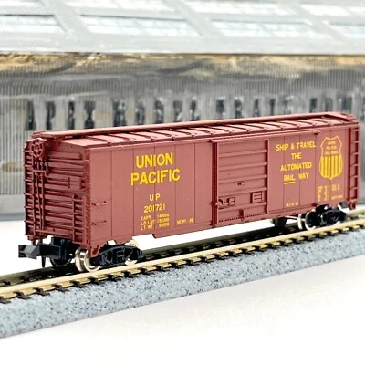 Con-Cor 1451C N Scale Union Pacific 50ft Panel Single Door Boxcar UP 201721 - Image 1 of 4