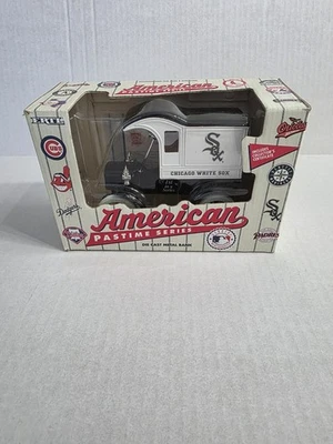 Ertl American Pastime 1 系列芝加哥白袜队压铸金属银行全新带盒 — 第 1/4 张图片