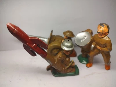 Barclay, Manoil Soldier con foco y embarcaciones antiaéreas  Foto 1 de 2