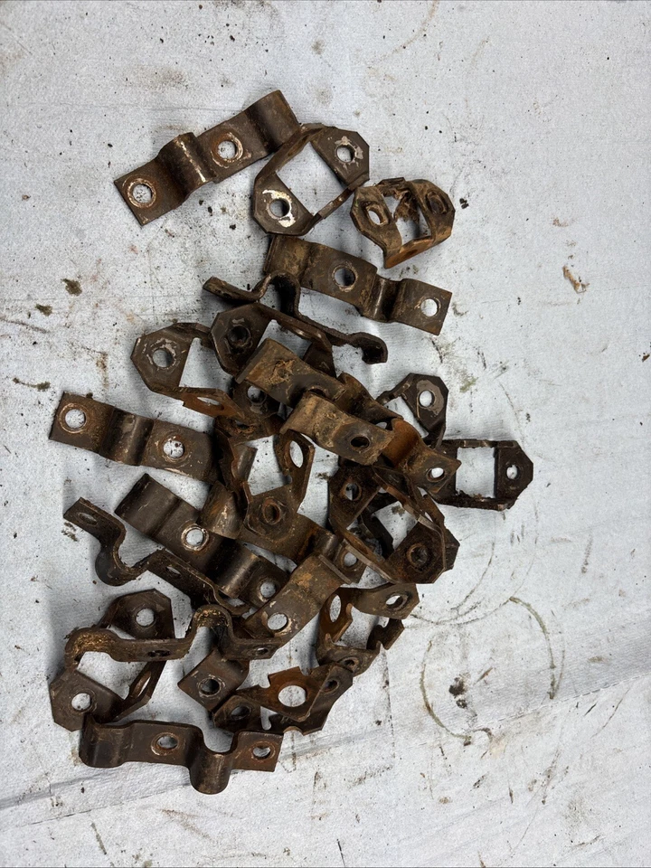 1974 Vintage Snowmobile John Deere 500 Wide 17 1/2 Track Rear Suspension Parts - Image 1 of 2