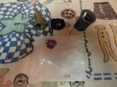 Chrysler New Yorker Fifth Avenue lock cylinder 5257170 EEL2234 3121 - Image 1 of 4