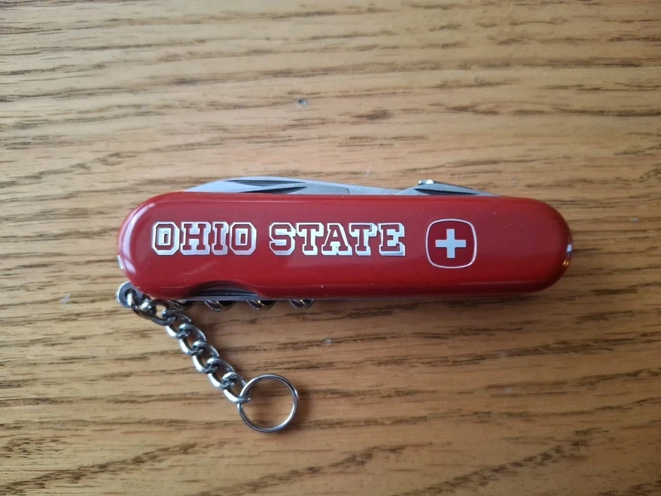 Navaja suiza de colección - Wenger Delemont 6 herramientas, estampada "Estado de Ohio", nueva de stock Foto 1 de 4