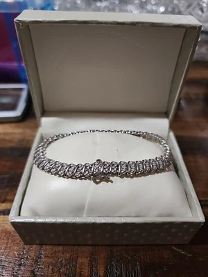 Brazalete de diamantes de plata de ley de 1/2 CTTW Foto 1 de 4