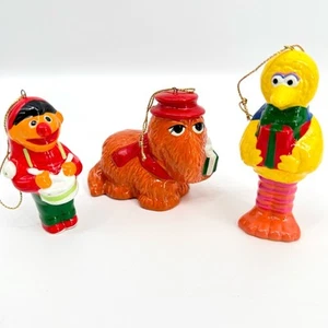 Lotto 3 Muppet Vintage Sesame Street Ceramica Ornamenti - Foto 1 di 11