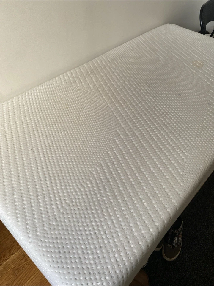White Green Tea Memory Foam Mattress / Medium Firmness  - Image 1 of 2