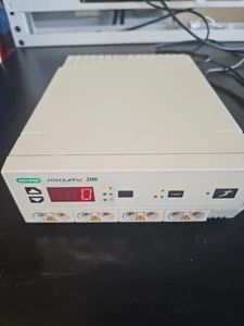 Bio-Rad, Power PAC 200 Elektrophorese Netzteil Steuergerät, getestet funktioniert - Bild 1 von 3