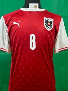 BRANDNEU MIT ETIKETT 2020 2021 ÖSTERREICH HEIMPUMA FUSSBALL SHIRT ALABA 8 HERREN MEDIUM - Bild 1 von 4